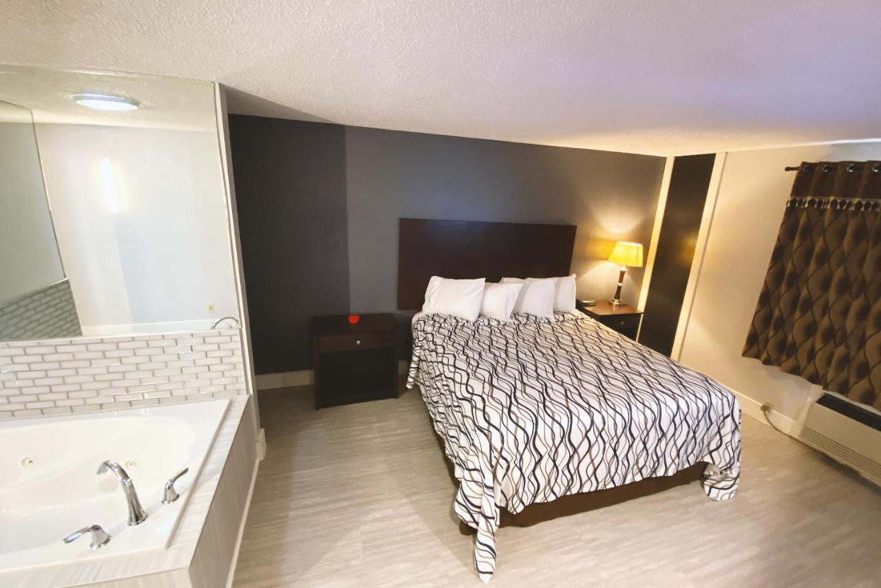 Coratel Inn & Suites By Jasper Hastings ภายนอก รูปภาพ
