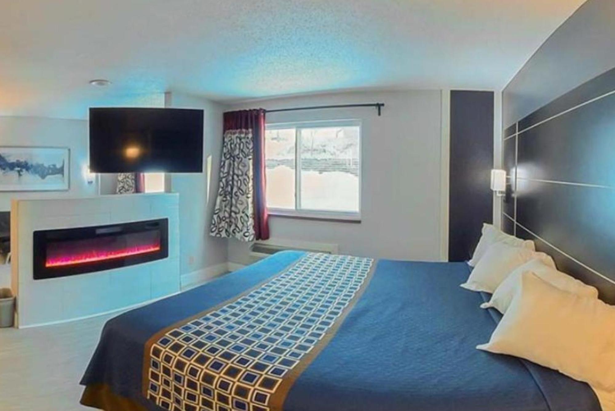 Coratel Inn & Suites By Jasper Hastings ภายนอก รูปภาพ