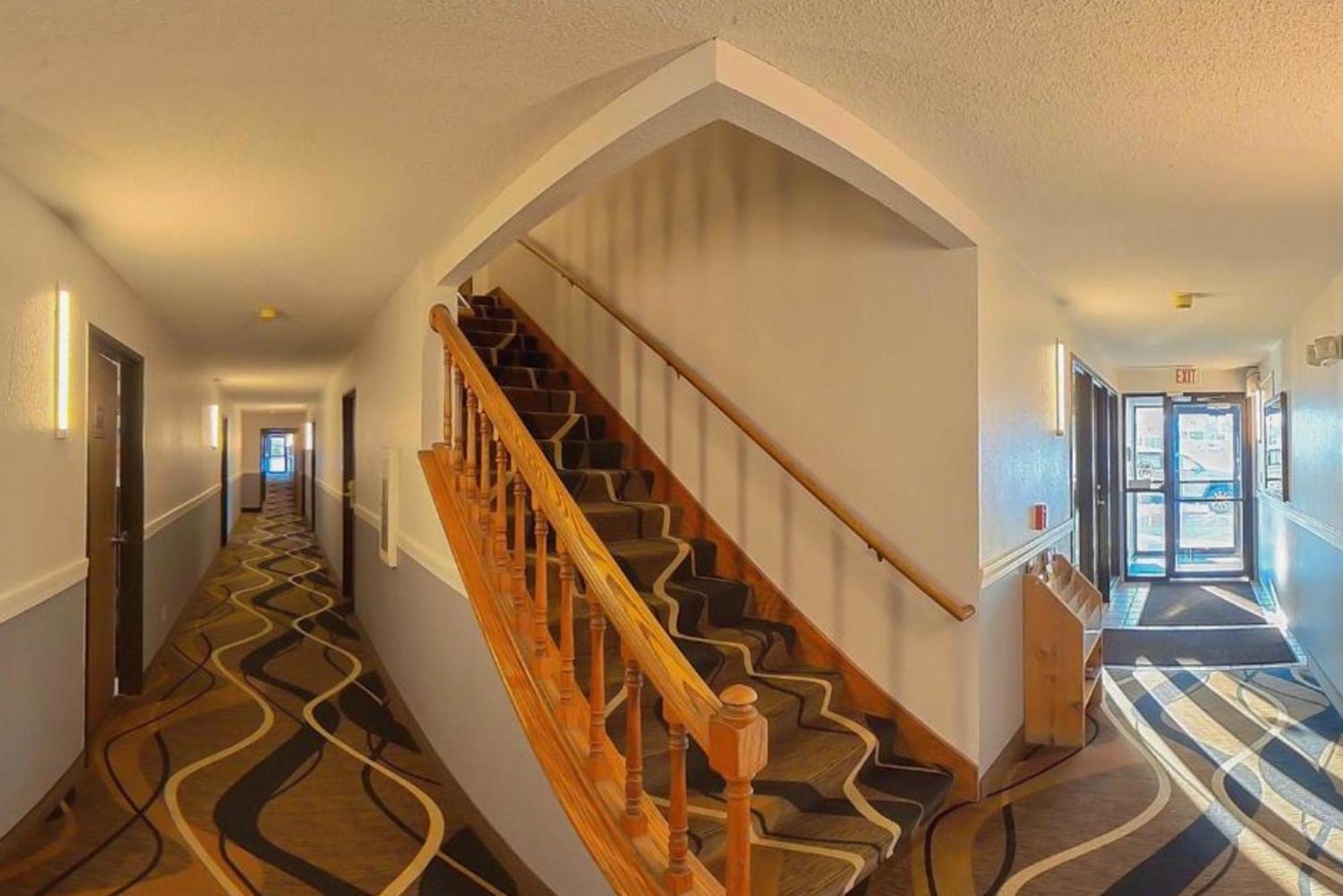 Coratel Inn & Suites By Jasper Hastings ภายนอก รูปภาพ